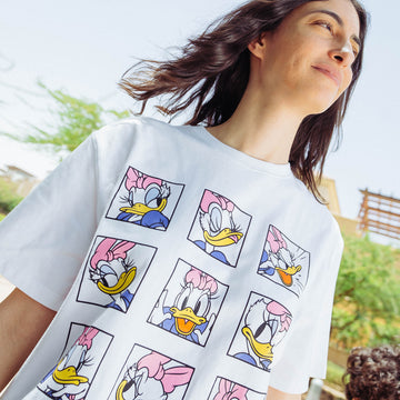 Women's Daisy Duck Oversized T-Shirt